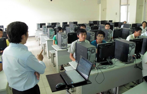 Liên thông chính quy đại học ngành CNTT - Điện