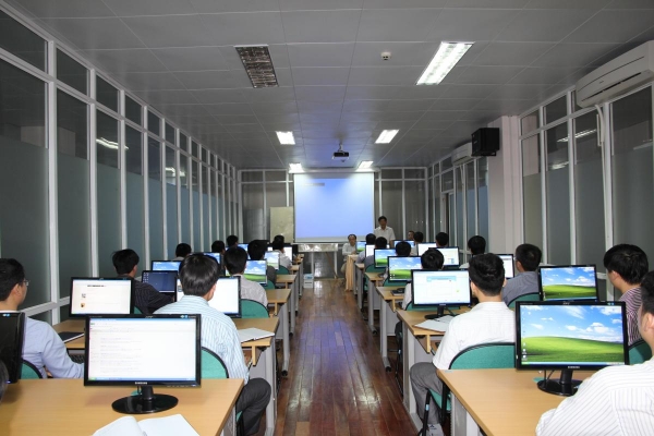 Hoc cao học ngành CNTT - Kỹ thuật điều khiển và tự động hóa