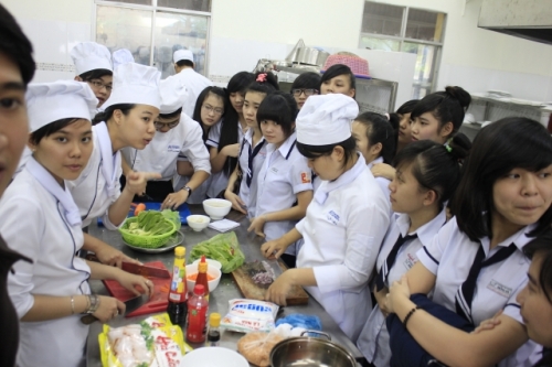 Tuyển sinh: Hệ trung cấp chuyên nghiệp - Hình thức xét học bạ
