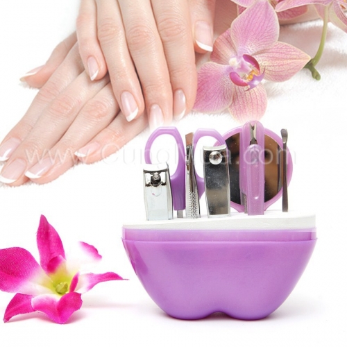 Tuyển sinh: Trung cấp Tạo mẫu tóc và Chăm sóc sắc đẹp