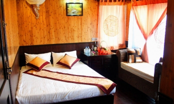 White Dolphin Cruise