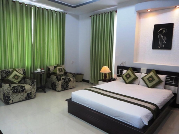 KHÁCH SẠN HÙNG VƯƠNG PHÚ YÊN