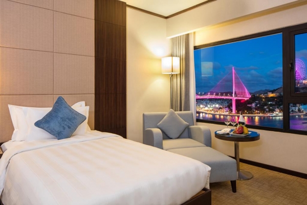 KHÁCH SẠN WYNDHAM LENGEND