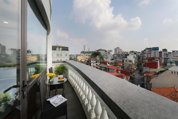 Hanoi Plaza Suite Hotel