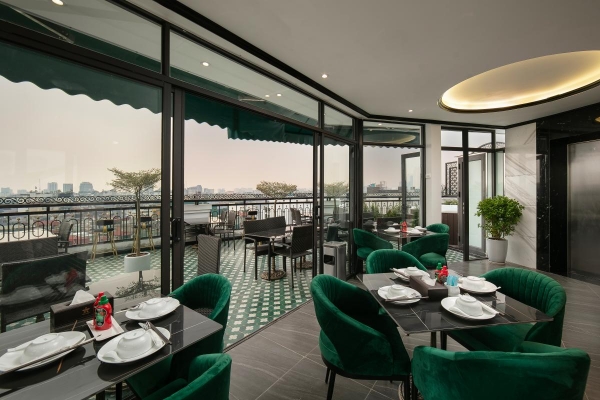 Hanoi Plaza Suite Hotel