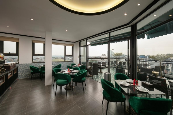 Hanoi Plaza Suite Hotel