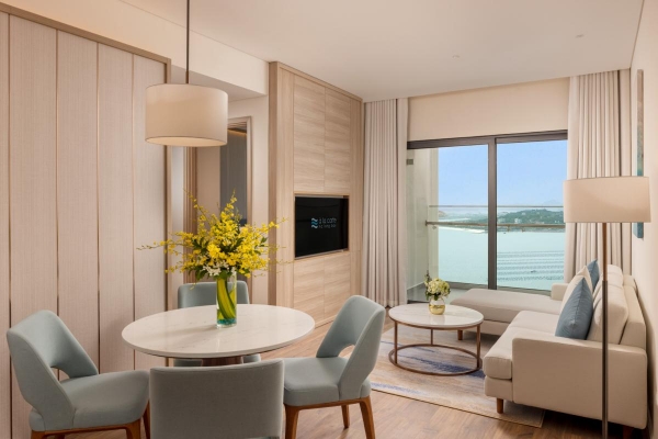 suite & suite bay vista