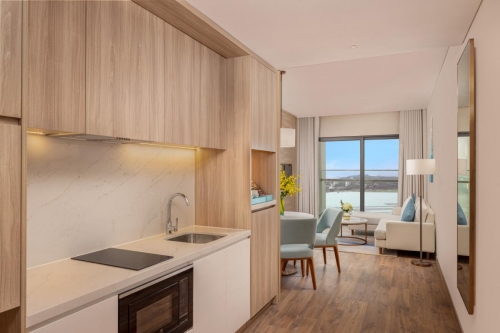 executive suite bay vista