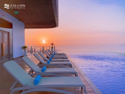 Bể bơi vô cực & Bể bơi bốn mùa