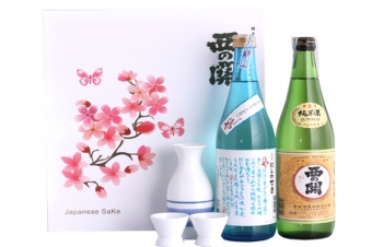 Hộp quà tết Hiya + Junmai 720ml M2